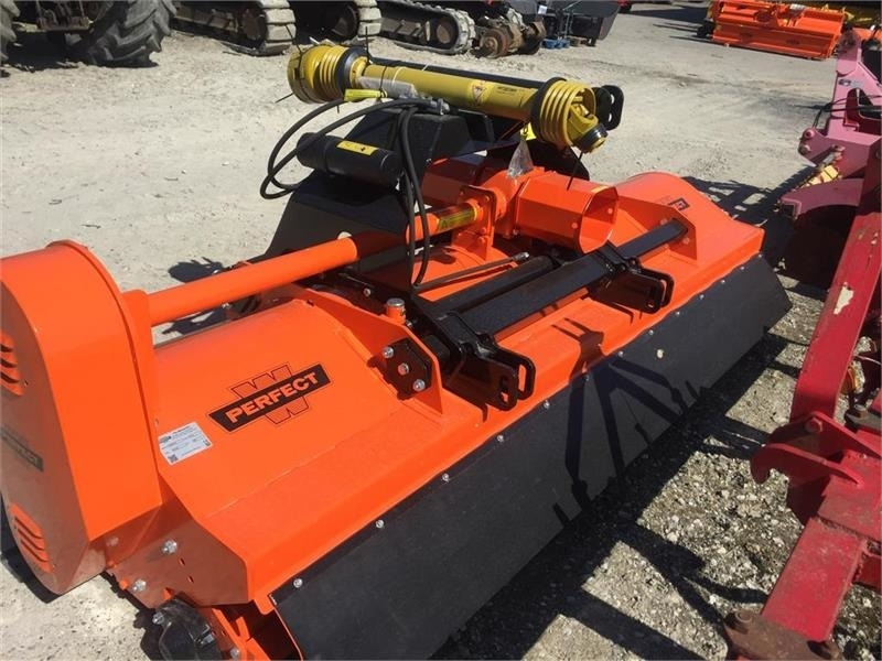 Perfect KM-300 Front og Bagmontering - Segadora: foto 3 Perfect KM-300 Front og Bagmontering - Segadora: foto 3