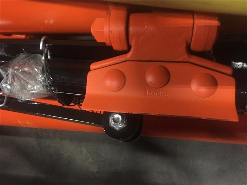 Perfect KM-300 Front og Bagmontering - Segadora: foto 4 Perfect KM-300 Front og Bagmontering - Segadora: foto 4