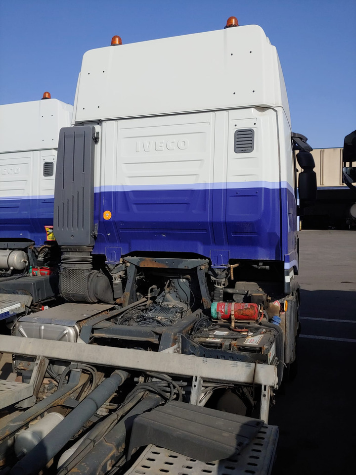 IVECO AS190S50FP - Camión portavehículos: foto 4 IVECO AS190S50FP - Camión portavehículos: foto 4