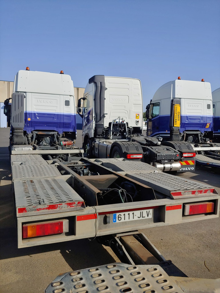 Camión chasis para transporte de equipos pesados IVECO AS190S50FP: foto 6