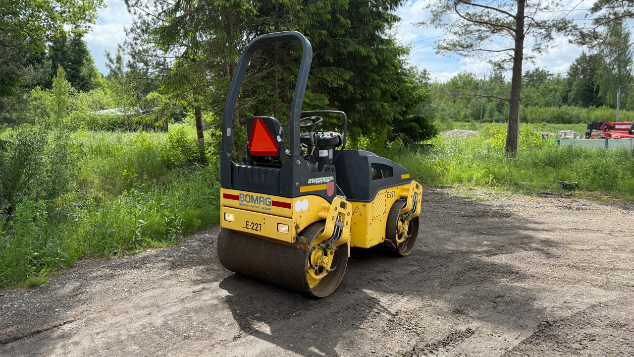 BOMAG BW 120 AD-4 - Apisonadora de asfalto: foto 4 BOMAG BW 120 AD-4 - Apisonadora de asfalto: foto 4