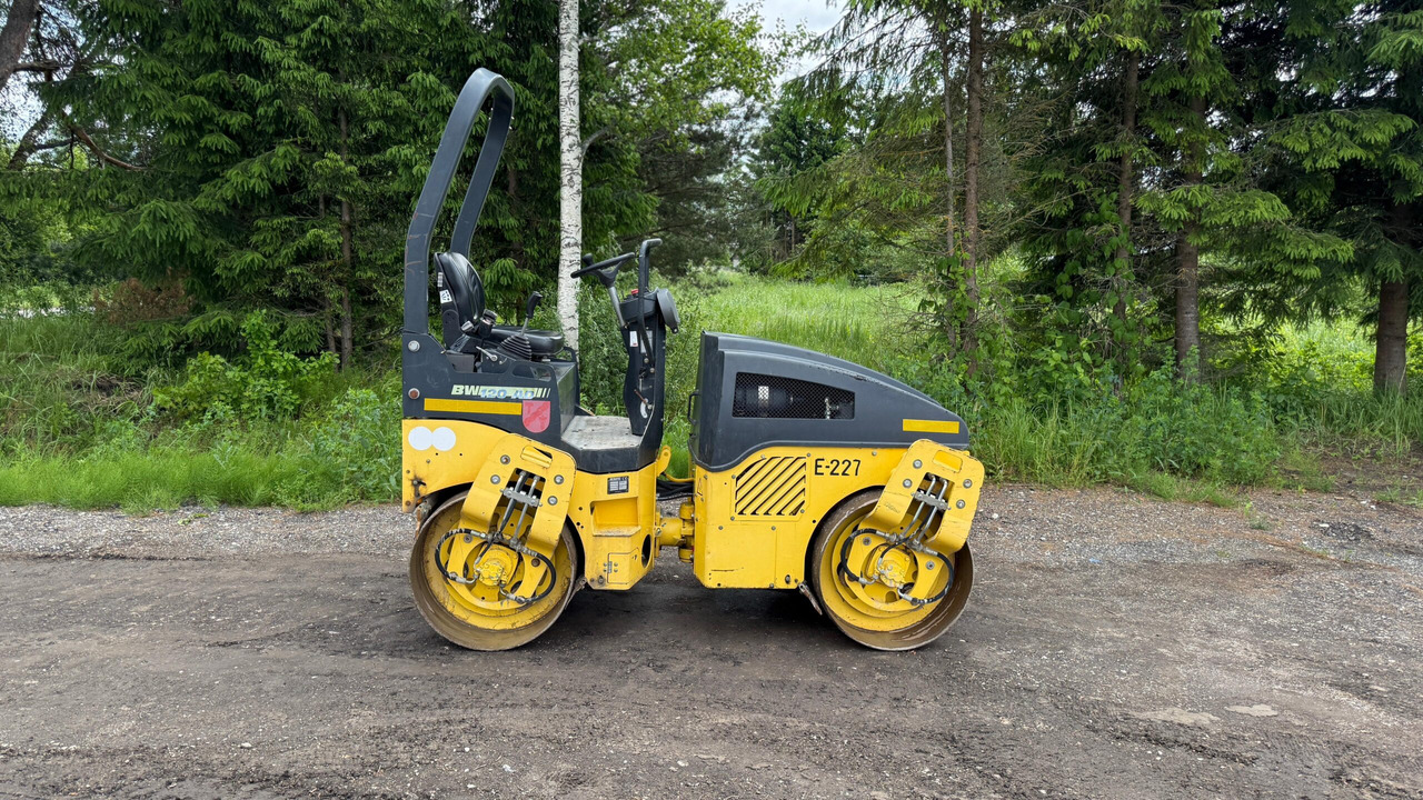 BOMAG BW 120 AD-4 - Apisonadora de asfalto: foto 5 BOMAG BW 120 AD-4 - Apisonadora de asfalto: foto 5