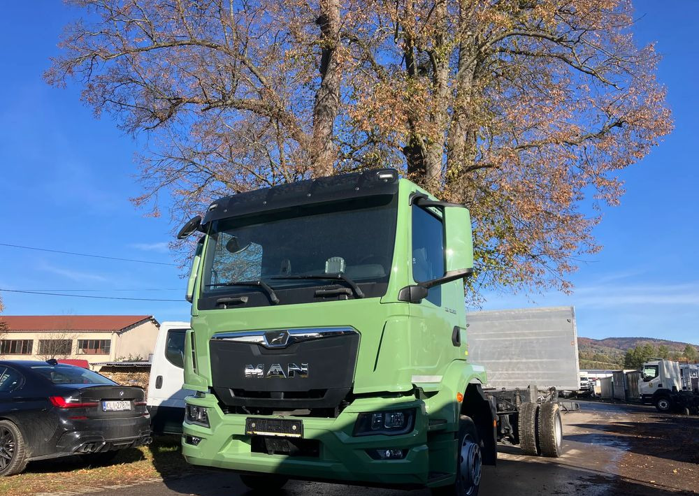 MAN MAN TGM 12.290 euro 6 ramo do zabudowy - Camión chasis: foto 1 MAN MAN TGM 12.290 euro 6 ramo do zabudowy - Camión chasis: foto 1