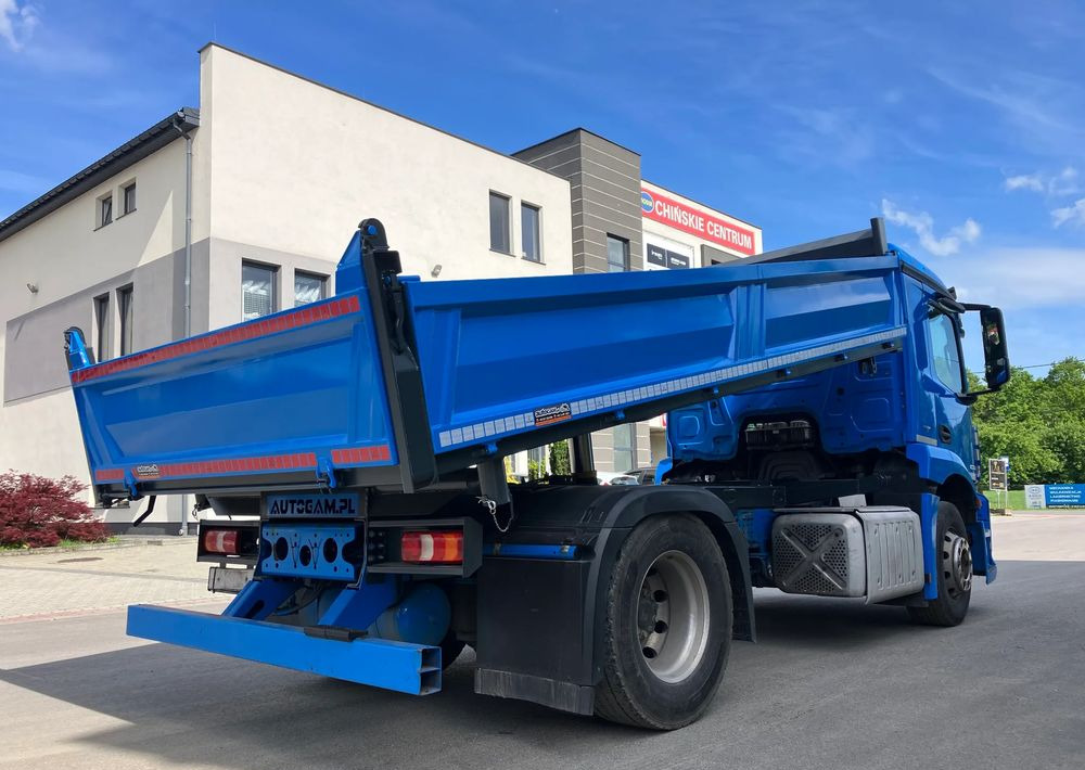 Mercedes-Benz ANTOS 1830 solidny kiper wywrotka blokada mostu - Camión volquete: foto 5 Mercedes-Benz ANTOS 1830 solidny kiper wywrotka blokada mostu - Camión volquete: foto 5