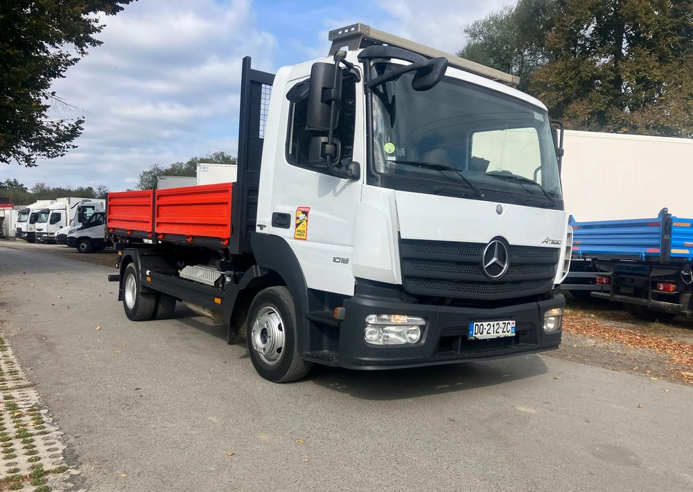 Mercedes-Benz Atego kiper wywrotka blokada mostu - Camión volquete: foto 2 Mercedes-Benz Atego kiper wywrotka blokada mostu - Camión volquete: foto 2
