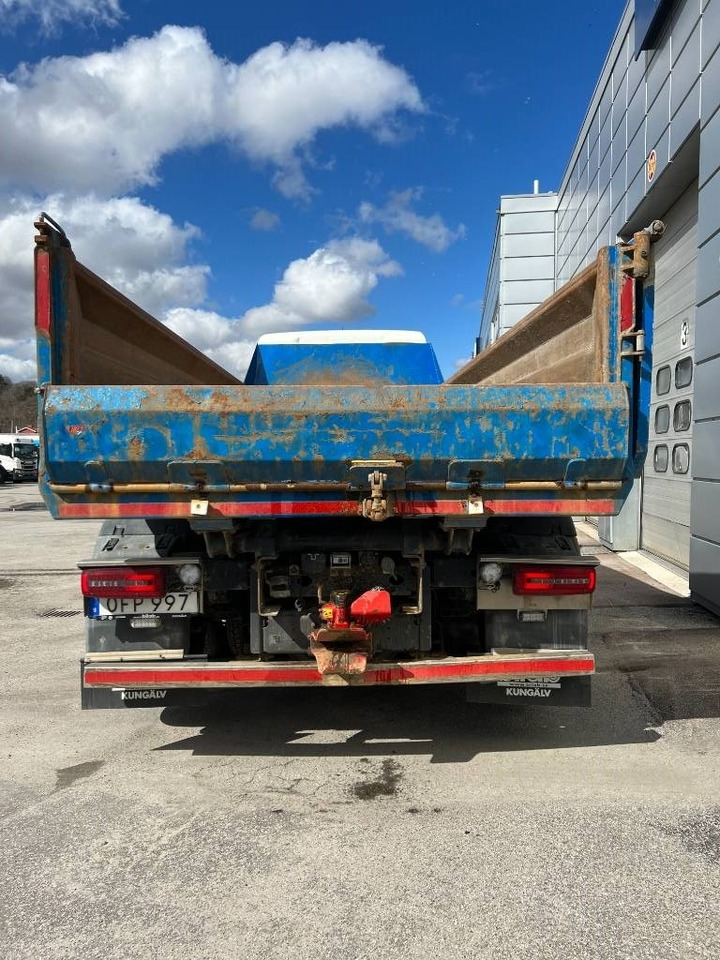 MAN TGX 35.480 8X4-4 BL - Camión volquete: foto 5 MAN TGX 35.480 8X4-4 BL - Camión volquete: foto 5