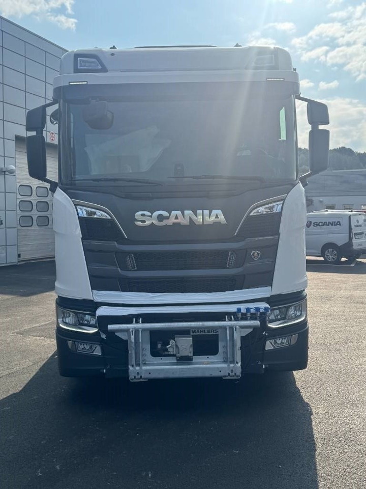 Scania R 580 8x4*4 Joab med frontplog & sidoplogsfäste - Camión multibasculante: foto 2 Scania R 580 8x4*4 Joab med frontplog & sidoplogsfäste - Camión multibasculante: foto 2