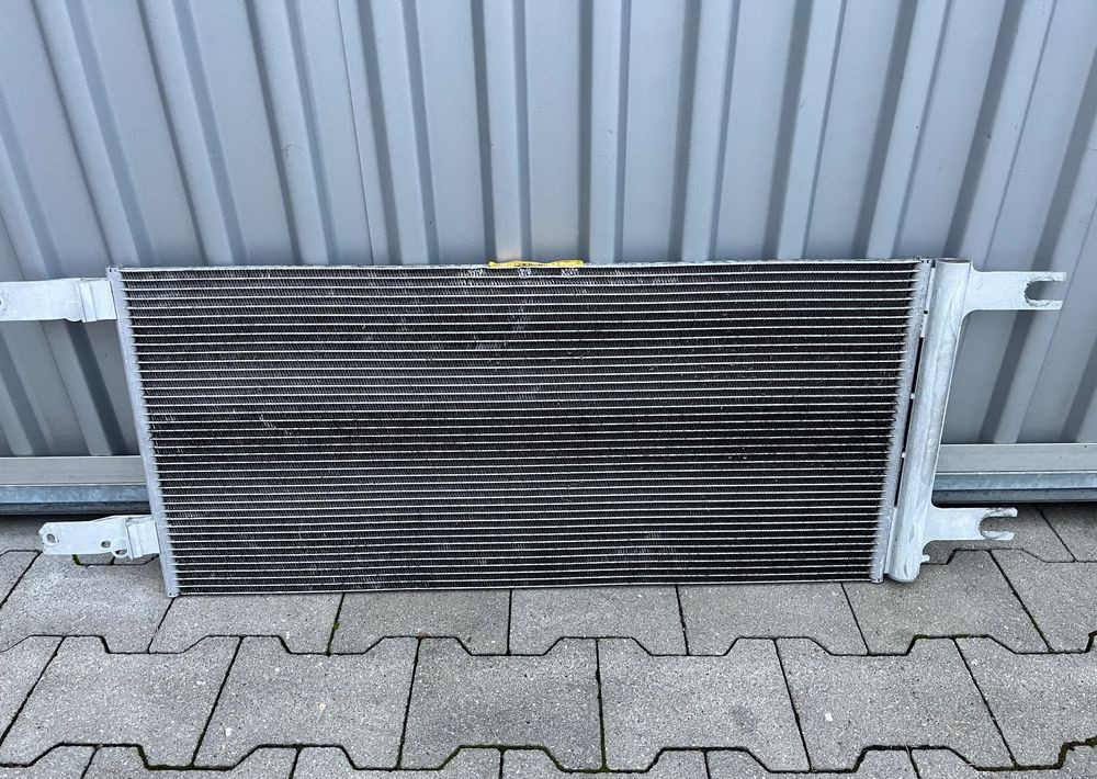 Chłodnica klimatyzacji Scania R S Super NGS skraplacz - Sistema de refrigeración para Camión: foto 1 Chłodnica klimatyzacji Scania R S Super NGS skraplacz - Sistema de refrigeración para Camión: foto 1