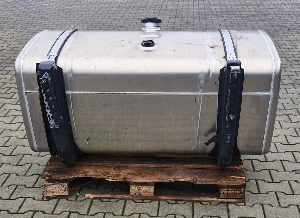 IVECO S WAY HI WAY STRALIS ZBIORNIK PALIWA NOWY - Procesamiento de combustible: foto 4 IVECO S WAY HI WAY STRALIS ZBIORNIK PALIWA NOWY - Procesamiento de combustible: foto 4