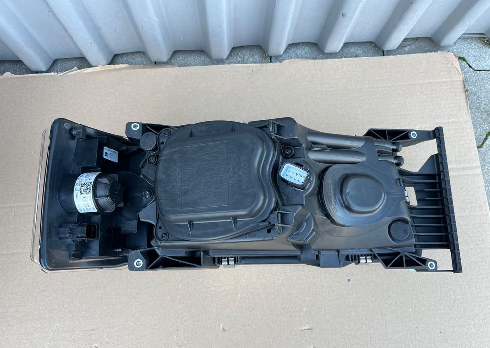 Lampa Scania R Streamline lewa reflektor 2416136 - Luz/ Iluminación para Camión: foto 2 Lampa Scania R Streamline lewa reflektor 2416136 - Luz/ Iluminación para Camión: foto 2