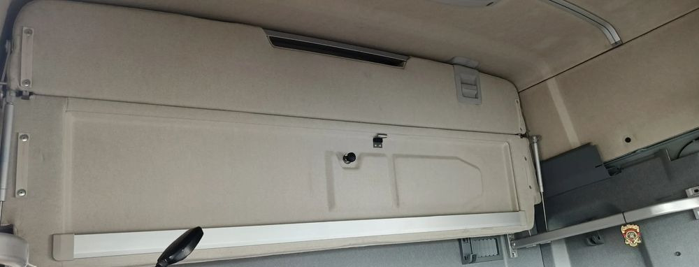 RENAULT GAMA T ŁÓŻKO GÓRNE LEŻANKA - Cabina e interior para Camión: foto 1 RENAULT GAMA T ŁÓŻKO GÓRNE LEŻANKA - Cabina e interior para Camión: foto 1