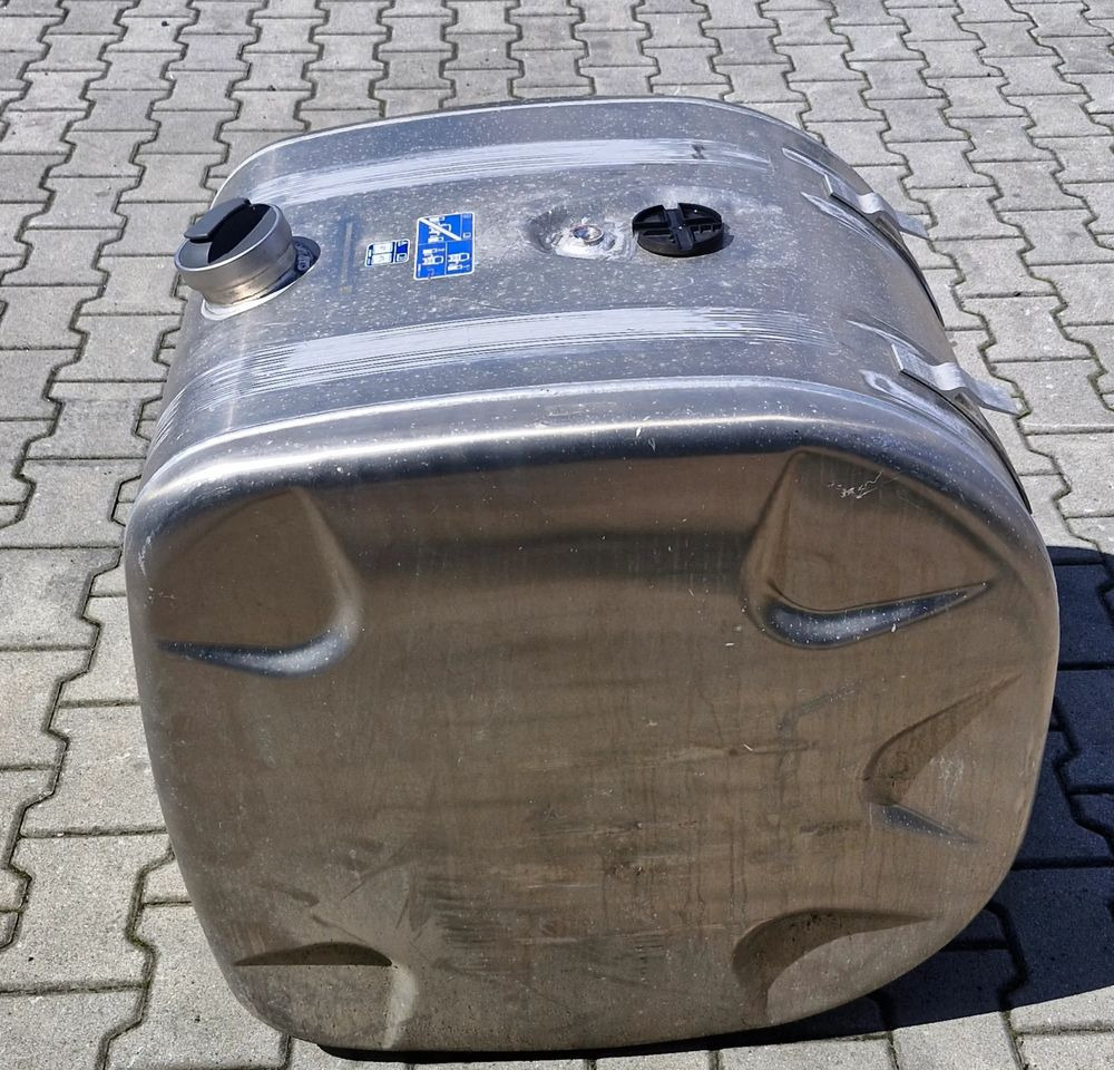 SCANIA R S ZBIORNIK PALIWA 200L NOWY - Procesamiento de combustible: foto 5 SCANIA R S ZBIORNIK PALIWA 200L NOWY - Procesamiento de combustible: foto 5
