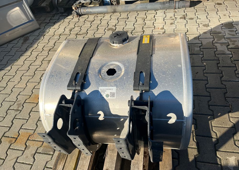 Zbiornik paliwa Volvo FH FM Renault 255 L low deck megi bak - Procesamiento de combustible para Camión: foto 3 Zbiornik paliwa Volvo FH FM Renault 255 L low deck megi bak - Procesamiento de combustible para Camión: foto 3