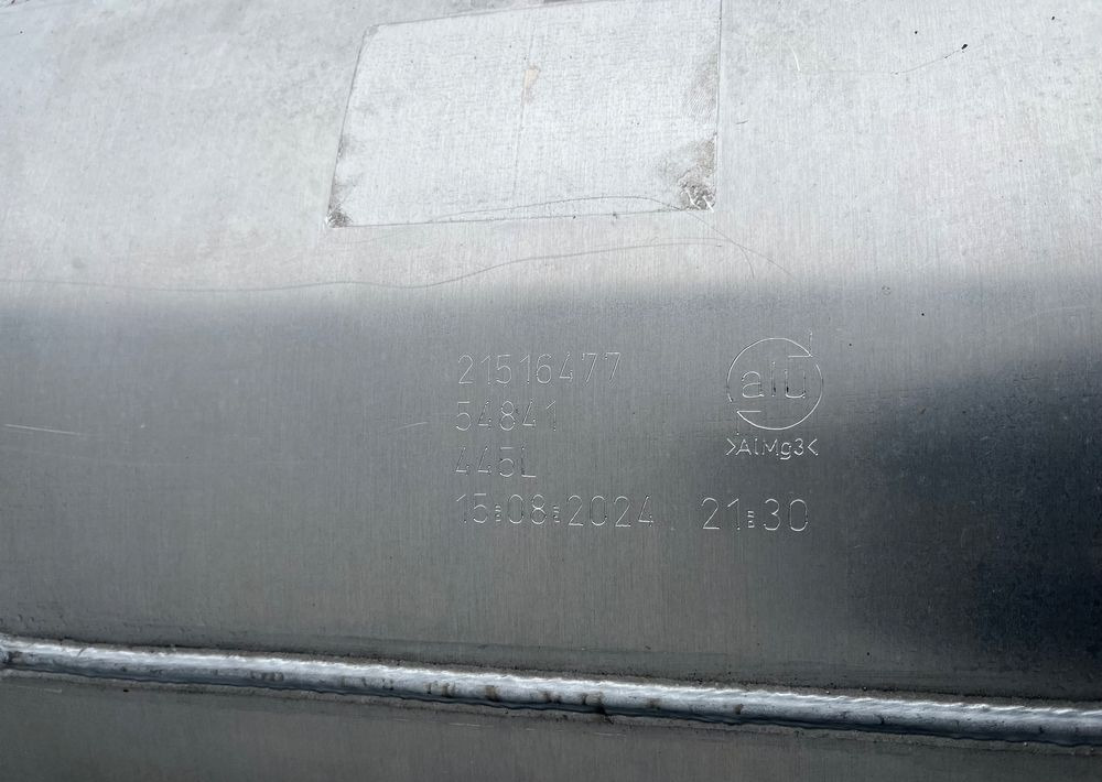 Zbiornik paliwa Volvo FH FM Renault 445 litrów bak low deck - Procesamiento de combustible para Camión: foto 4 Zbiornik paliwa Volvo FH FM Renault 445 litrów bak low deck - Procesamiento de combustible para Camión: foto 4