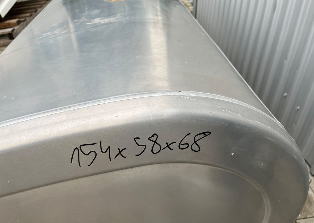 Zbiornik paliwa Volvo FH FM Renault 475 litrów bak low deck - Procesamiento de combustible para Camión: foto 5 Zbiornik paliwa Volvo FH FM Renault 475 litrów bak low deck - Procesamiento de combustible para Camión: foto 5