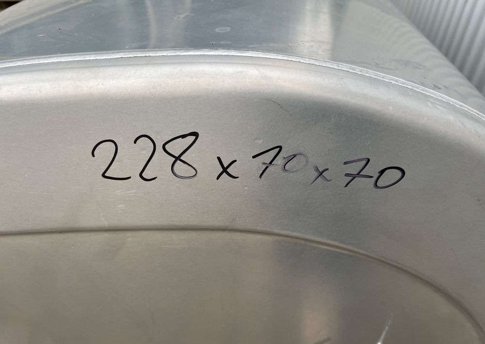 Zbiornik paliwa Volvo FH Renault 900 litrów bak jak nowy - Procesamiento de combustible para Camión: foto 5 Zbiornik paliwa Volvo FH Renault 900 litrów bak jak nowy - Procesamiento de combustible para Camión: foto 5