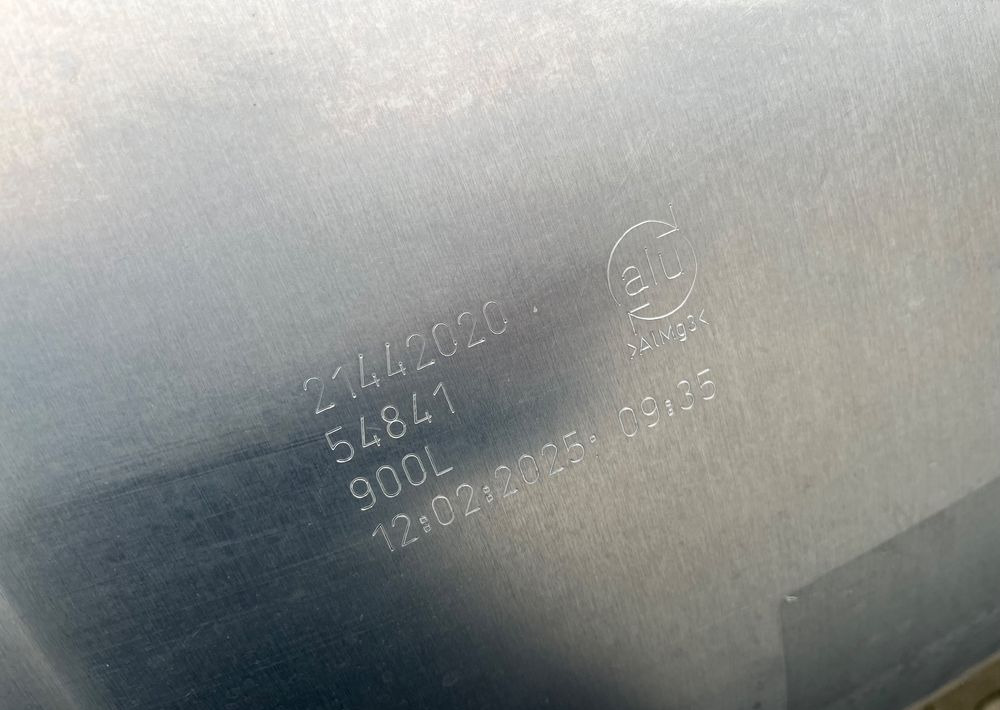 Zbiornik paliwa Volvo FH Renault 900 litrów bak jak nowy - Procesamiento de combustible para Camión: foto 4 Zbiornik paliwa Volvo FH Renault 900 litrów bak jak nowy - Procesamiento de combustible para Camión: foto 4