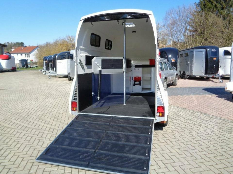 Remolque para caballos Böckmann Grand Master, WCF, 2,7 to. 100 km/h,Videoüberwachung,: foto 10 Remolque para caballos Böckmann Grand Master, WCF, 2,7 to. 100 km/h,Videoüberwachung,: foto 10