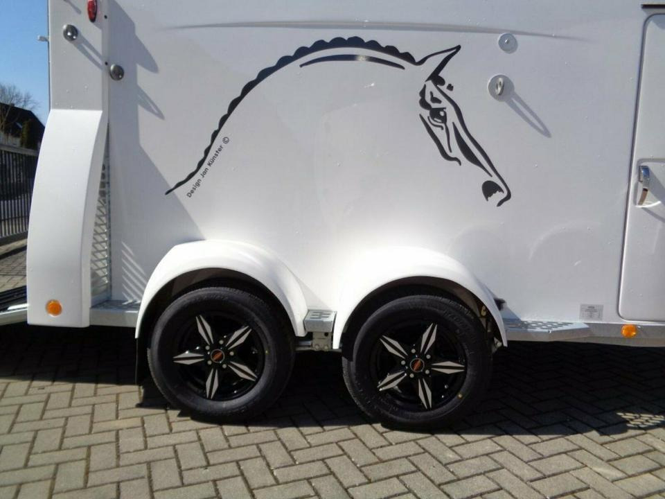 Remolque para caballos Böckmann Grand Master, WCF, 2,7 to. 100 km/h,Videoüberwachung,: foto 13 Remolque para caballos Böckmann Grand Master, WCF, 2,7 to. 100 km/h,Videoüberwachung,: foto 13