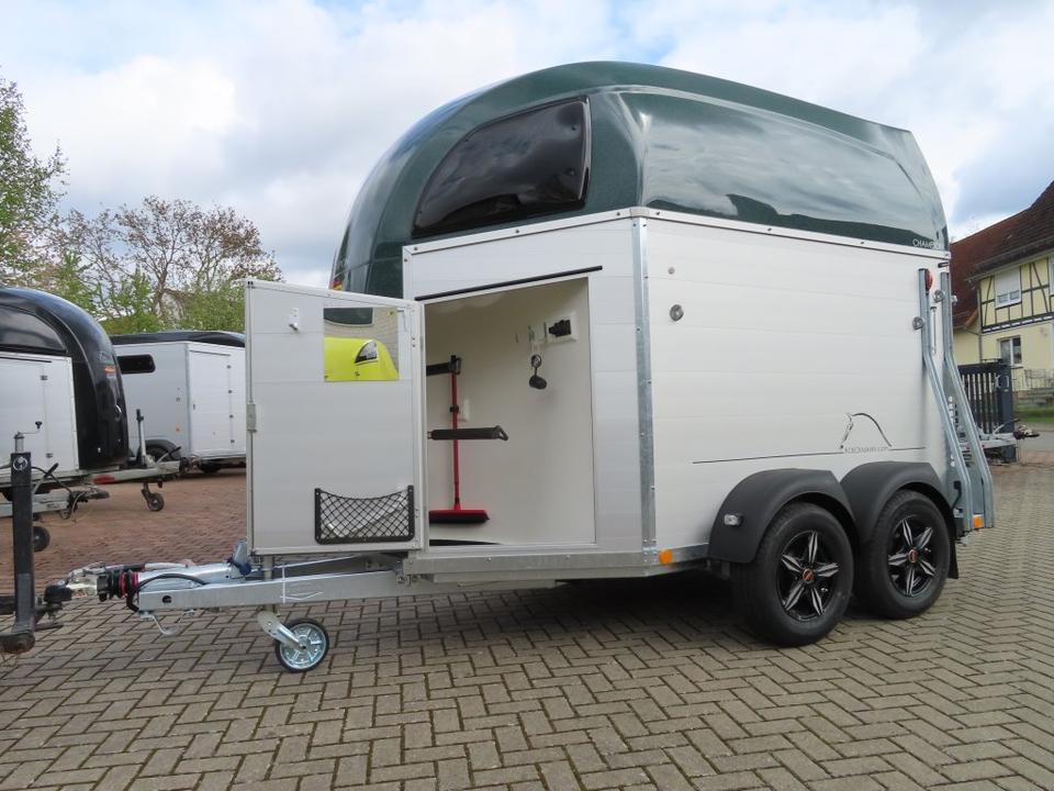 Böckmann Pferdeanhänger Champion R Flügeltür Saka. 100km/h - Remolque para caballos: foto 5 Böckmann Pferdeanhänger Champion R Flügeltür Saka. 100km/h - Remolque para caballos: foto 5