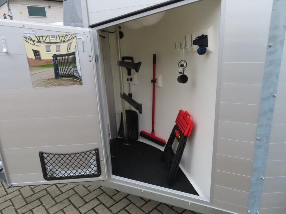 Böckmann Pferdeanhänger, Champion R,Flügeltür, Sattelka. 100 k - Remolque para caballos: foto 4 Böckmann Pferdeanhänger, Champion R,Flügeltür, Sattelka. 100 k - Remolque para caballos: foto 4