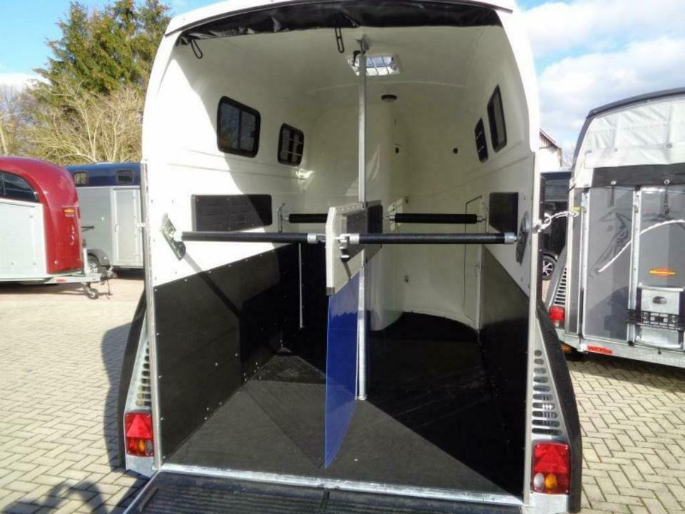 Remolque para caballos Böckmann, Pferdeanhänger, Grand Master SR, WCF, 100 km/h: foto 6 Remolque para caballos Böckmann, Pferdeanhänger, Grand Master SR, WCF, 100 km/h: foto 6