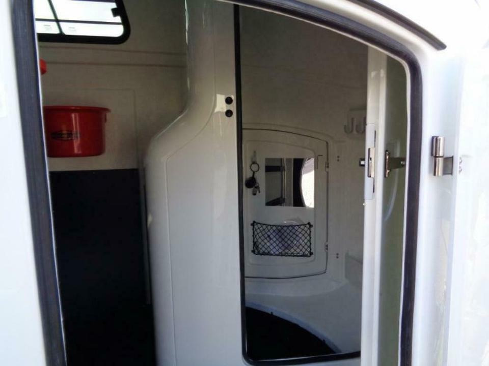 Remolque para caballos Böckmann, Pferdeanhänger, Grand Master SR, WCF, 100 km/h: foto 13 Remolque para caballos Böckmann, Pferdeanhänger, Grand Master SR, WCF, 100 km/h: foto 13