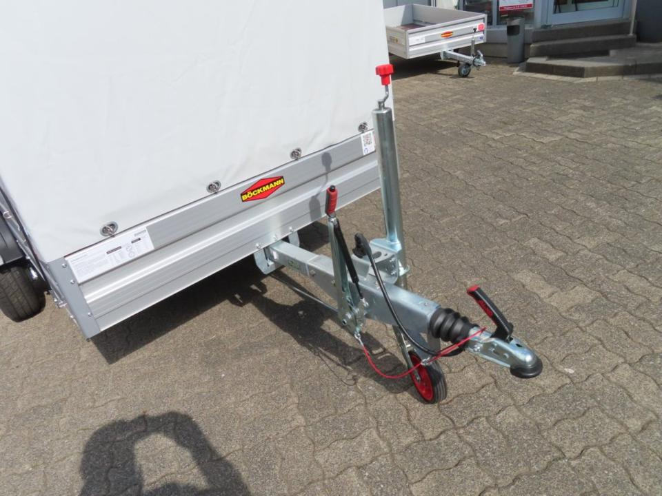 PKW Anhänger Böckman gr.TL AL 3015/15 Plane & Spriegel 100km/h - Remolque de coche: foto 2 PKW Anhänger Böckman gr.TL AL 3015/15 Plane & Spriegel 100km/h - Remolque de coche: foto 2