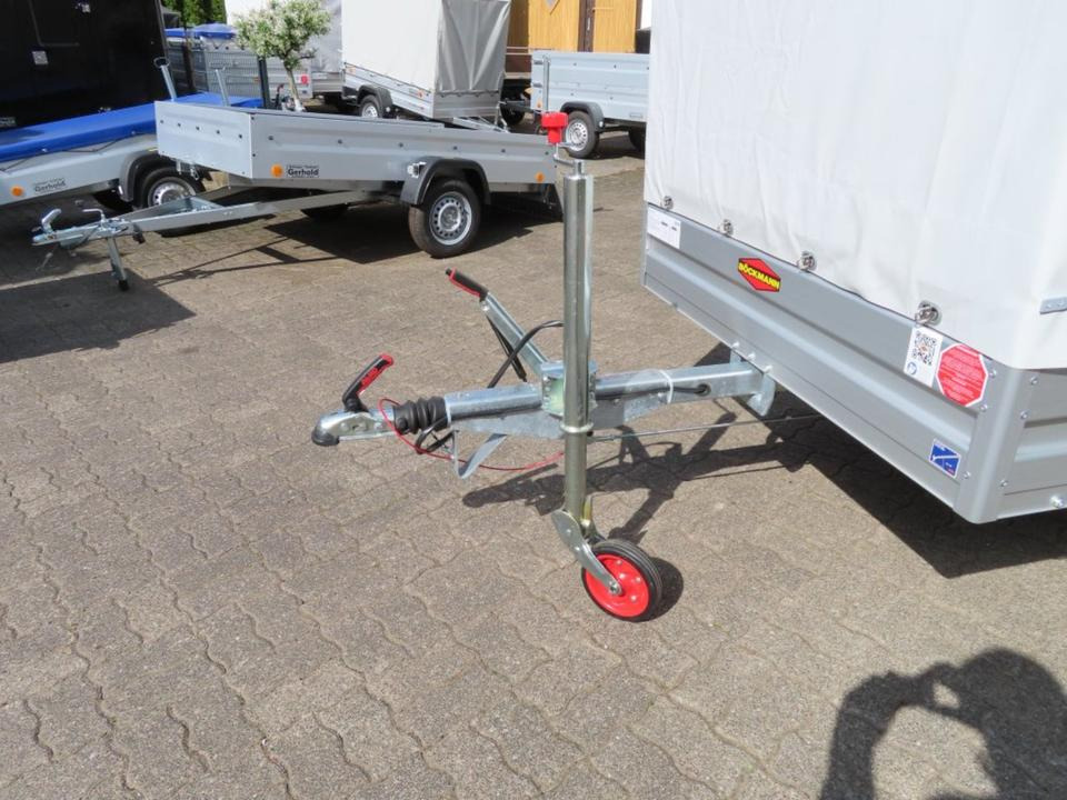 PKW Anhänger Böckman gr.TL AL 3015/15 Plane & Spriegel 100km/h - Remolque de coche: foto 5 PKW Anhänger Böckman gr.TL AL 3015/15 Plane & Spriegel 100km/h - Remolque de coche: foto 5