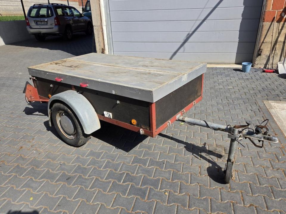 PKW-Anhänger mit Deckel Stützrad TÜV Neu 600 kg - Remolque de coche: foto 3 PKW-Anhänger mit Deckel Stützrad TÜV Neu 600 kg - Remolque de coche: foto 3