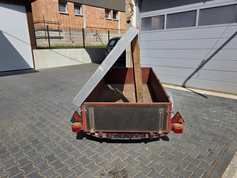 PKW-Anhänger mit Deckel Stützrad TÜV Neu 600 kg - Remolque de coche: foto 4 PKW-Anhänger mit Deckel Stützrad TÜV Neu 600 kg - Remolque de coche: foto 4