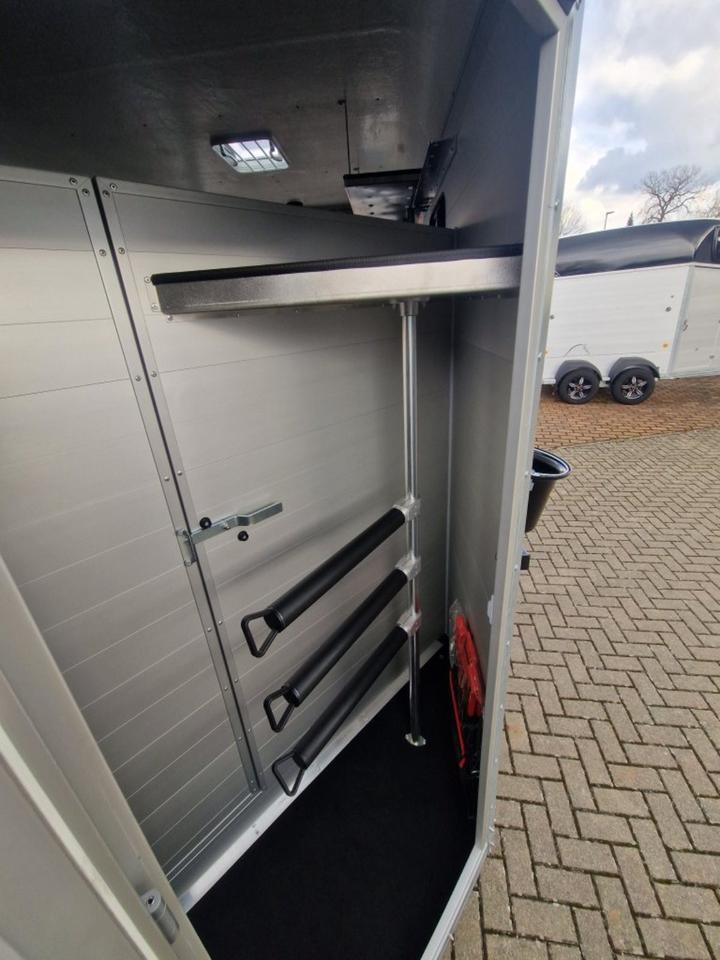 Remolque para caballos Pferdeanhänger Böckmann Traveller G3 Top Ausstattung: foto 16