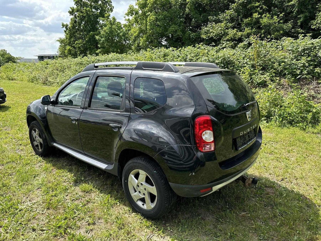 Dacia Duster 1.6 LAUREATE +ZAHNRIEMEN GERISSEN+ - SUV/ Todoterreno: foto 3 Dacia Duster 1.6 LAUREATE +ZAHNRIEMEN GERISSEN+ - SUV/ Todoterreno: foto 3