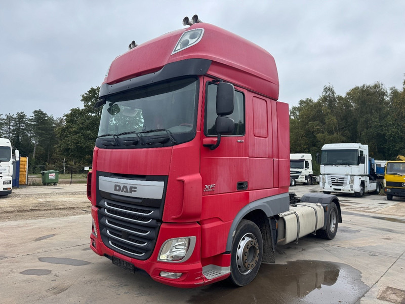 DAF XF 460 Super Space Cab (MANUAL GEARBOX / BOITE MANUELLE) - Cabeza tractora: foto 1 DAF XF 460 Super Space Cab (MANUAL GEARBOX / BOITE MANUELLE) - Cabeza tractora: foto 1