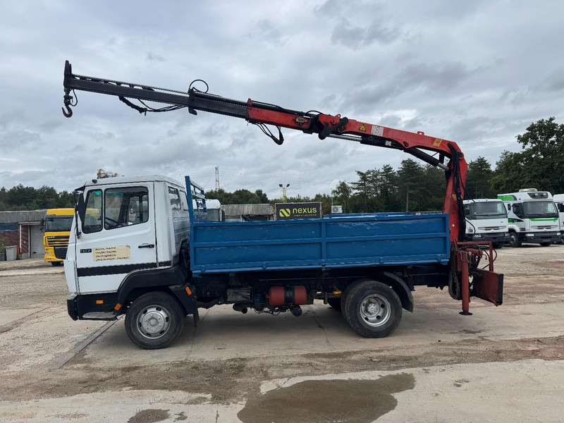 Camión volquete, Camión grúa Mercedes-Benz SK 917 (STEEL SUSPENSION / PARLFINGER CRANE / AUXILIARY / 6 CYLINDER WITH MANUAL PUMP): foto 8 Camión volquete, Camión grúa Mercedes-Benz SK 917 (STEEL SUSPENSION / PARLFINGER CRANE / AUXILIARY / 6 CYLINDER WITH MANUAL PUMP): foto 8