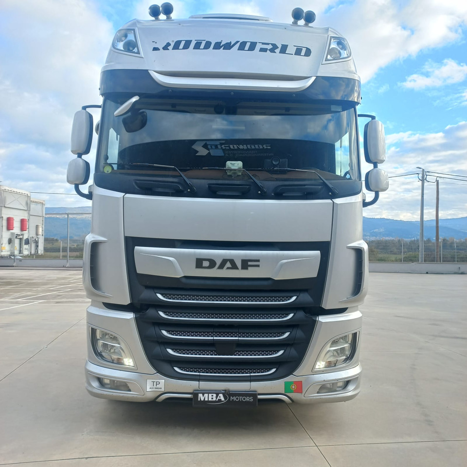 DAF XF530 - Cabeza tractora: foto 1 DAF XF530 - Cabeza tractora: foto 1