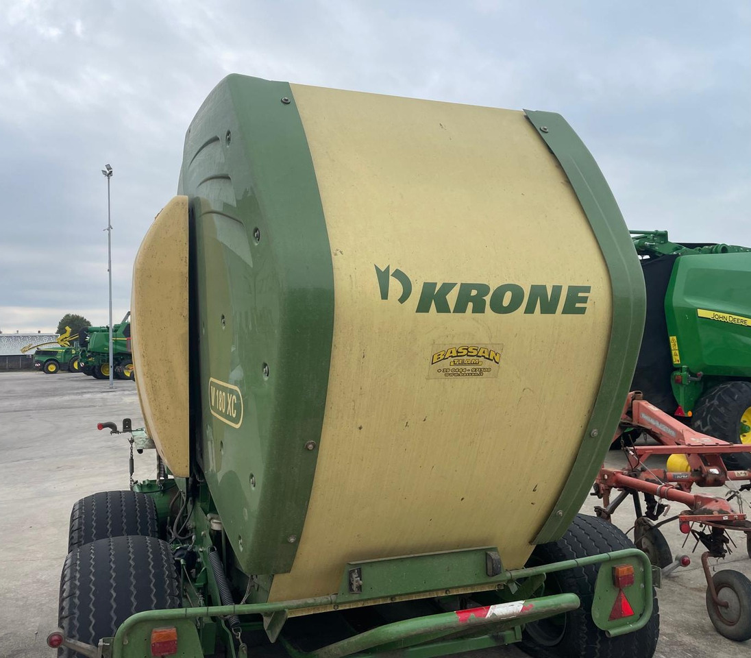 KRONE ROTOPRESSA V 180 XC - Rotoempacadora: foto 2 KRONE ROTOPRESSA V 180 XC - Rotoempacadora: foto 2