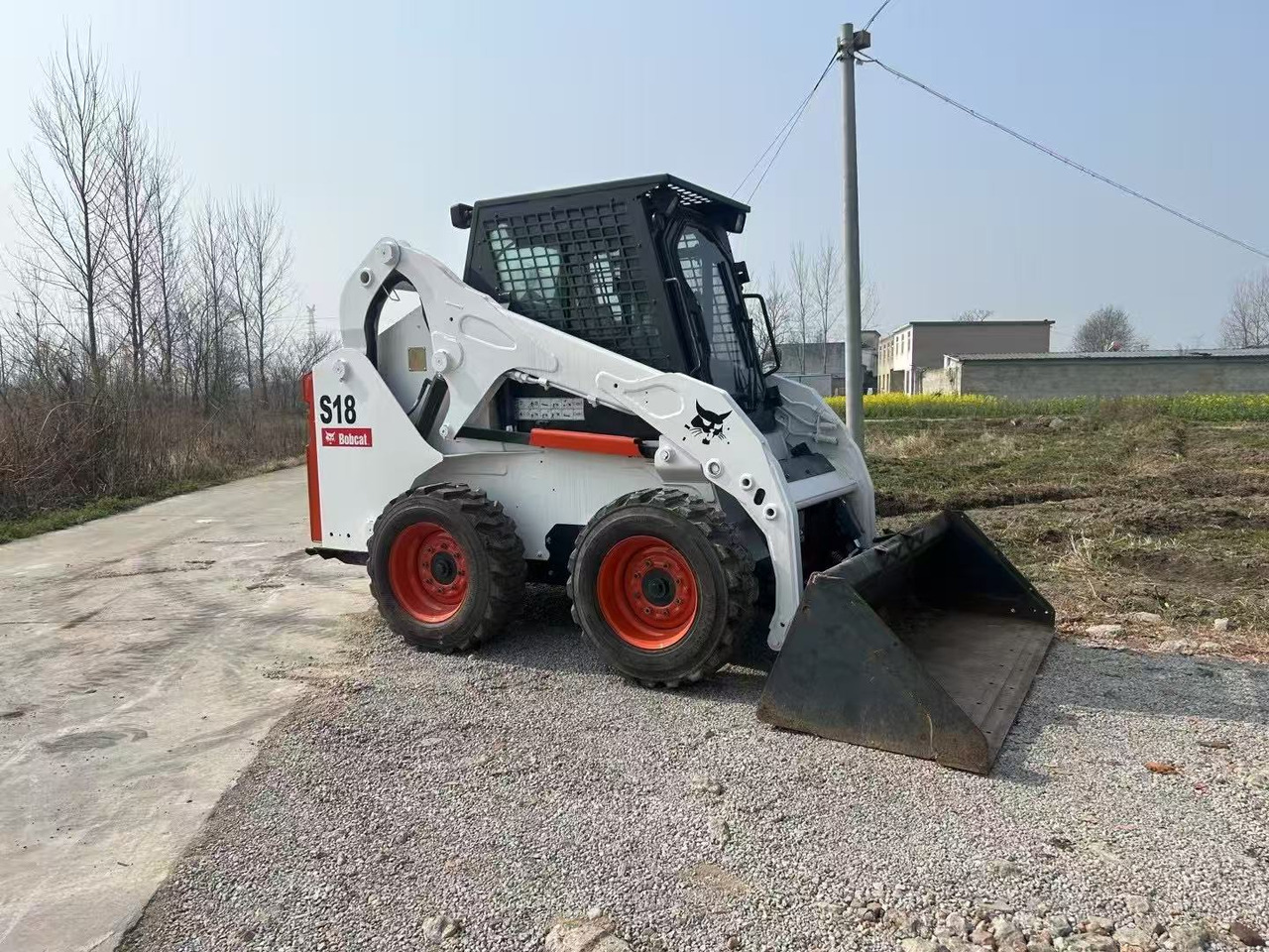BOBCAT S18 - Minicargadora: foto 2 BOBCAT S18 - Minicargadora: foto 2