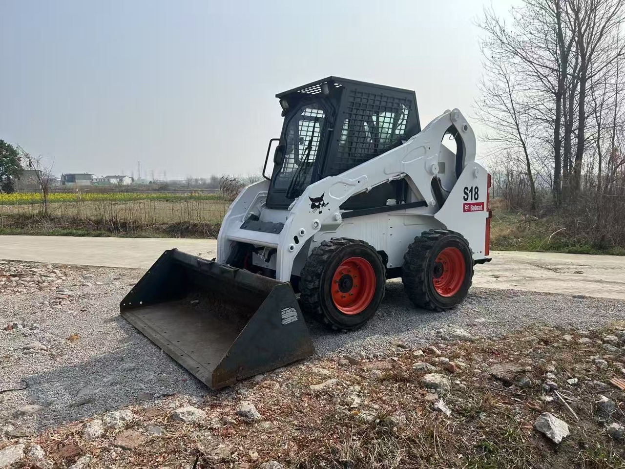BOBCAT S18 - Minicargadora: foto 1 BOBCAT S18 - Minicargadora: foto 1