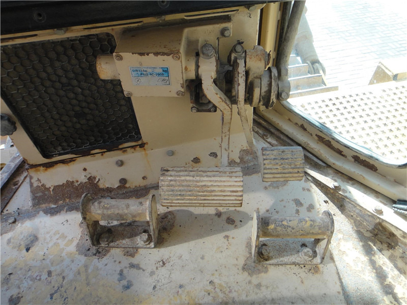 Bulldozer CATERPILLAR D8R [ Copy ] [ Copy ] [ Copy ] [ Copy ] [ Copy ] [ Copy ]: foto 28