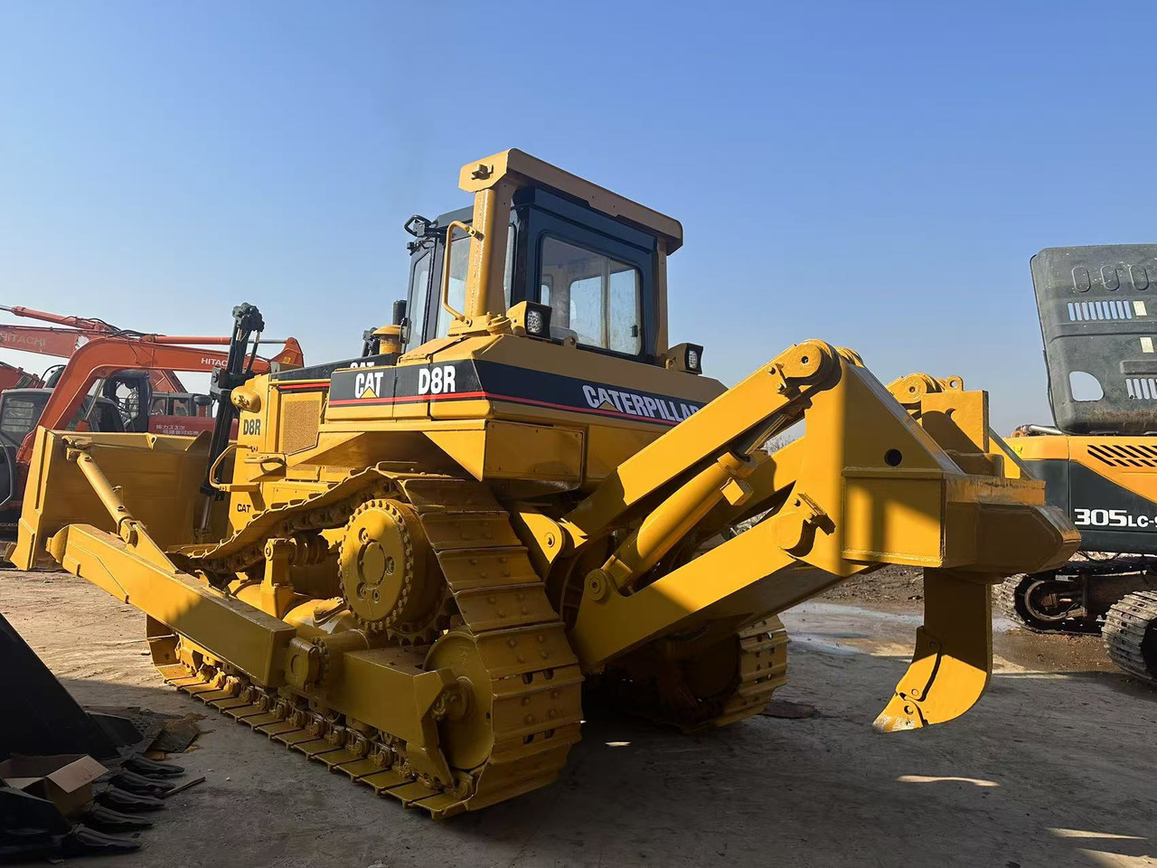 Bulldozer CATERPILLAR D8r [ Copy ]: foto 16