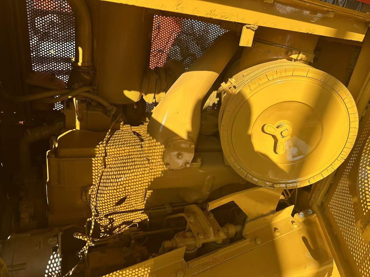 Bulldozer CATERPILLAR D8r [ Copy ] [ Copy ] [ Copy ] [ Copy ] [ Copy ] [ Copy ] [ Copy ]: foto 13