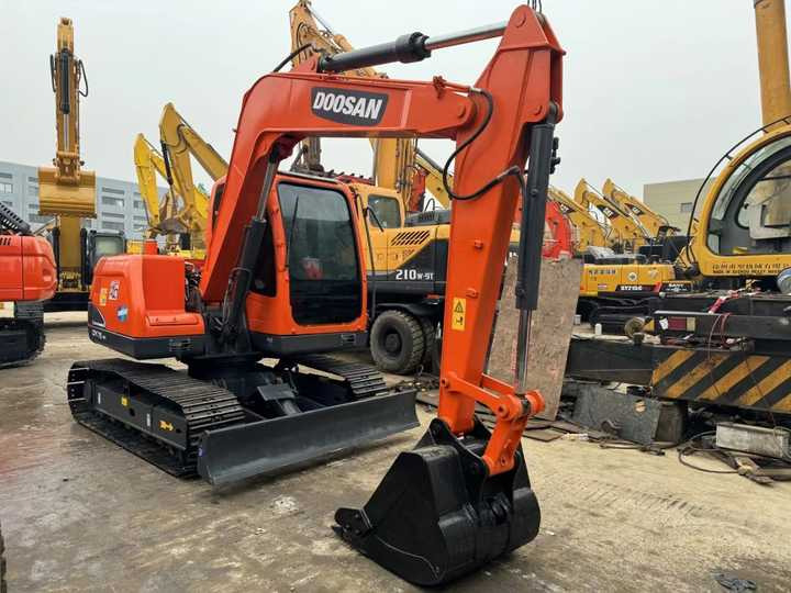 Certified Used Doosan DX75 Mini Excavator | Low Hours, Full Service History | Global Shipping Available - Miniexcavadora: foto 2 Certified Used Doosan DX75 Mini Excavator | Low Hours, Full Service History | Global Shipping Available - Miniexcavadora: foto 2