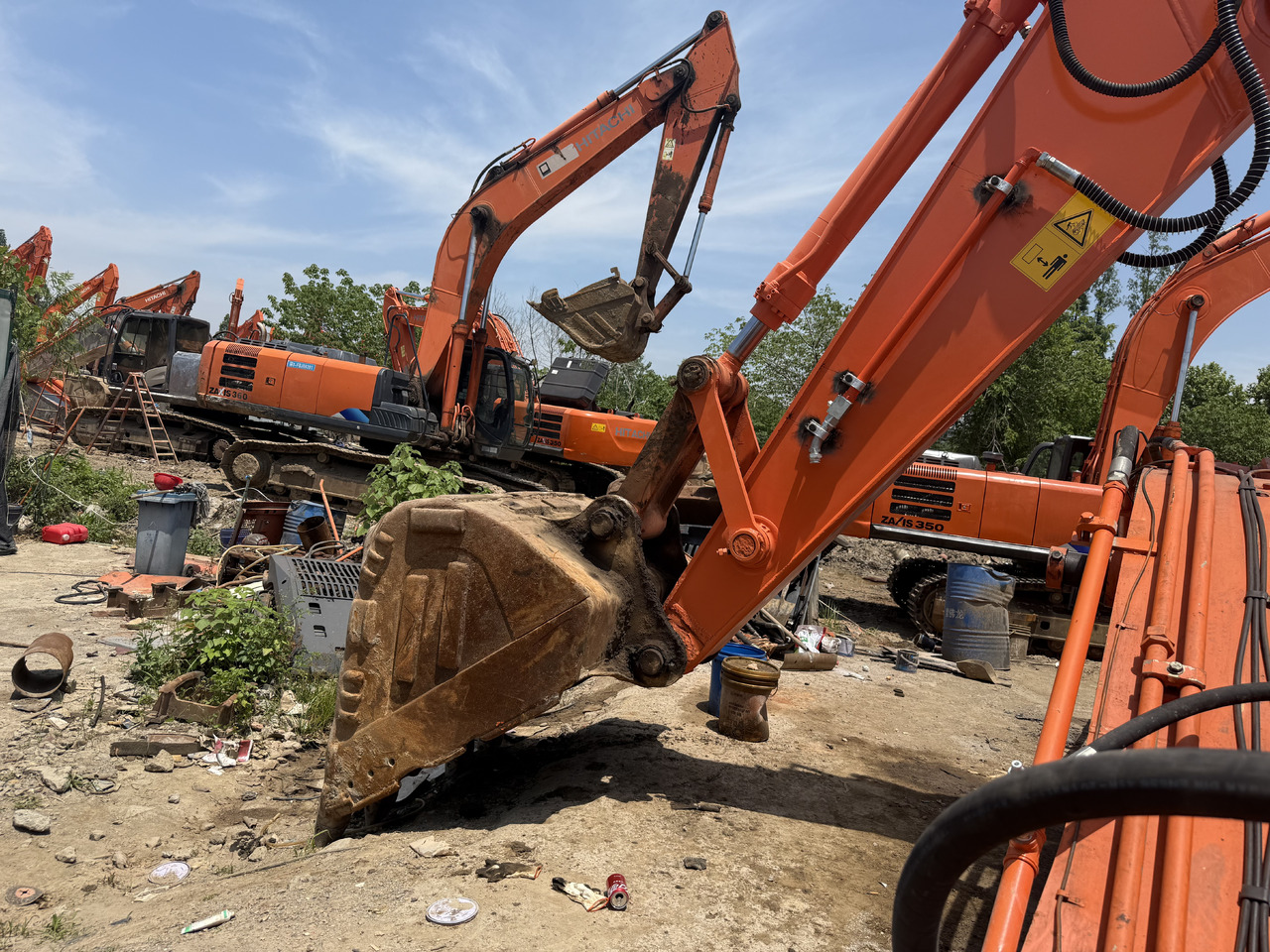 HITACHI Used 350-5g Excavator - Excavadora de ruedas: foto 4 HITACHI Used 350-5g Excavator - Excavadora de ruedas: foto 4