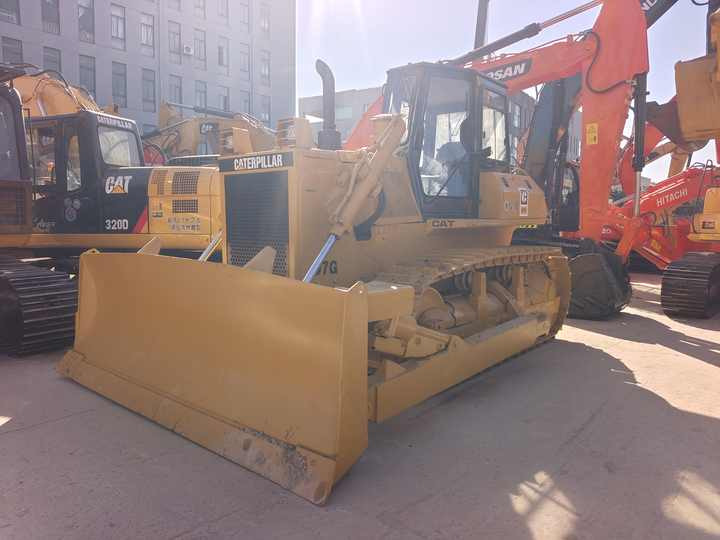 High Quality Used Caterpillar D7G2 Crawler Dozer Machinery Used Cat D5 D6g D7g D8R Bulldozer in Stock for Sale - Bulldozer: foto 5 High Quality Used Caterpillar D7G2 Crawler Dozer Machinery Used Cat D5 D6g D7g D8R Bulldozer in Stock for Sale - Bulldozer: foto 5