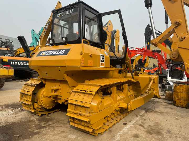 High Quality Used Caterpillar D7G2 Crawler Dozer Machinery Used Cat D5 D6g D7g D8R Bulldozer in Stock for Sale - Bulldozer: foto 3 High Quality Used Caterpillar D7G2 Crawler Dozer Machinery Used Cat D5 D6g D7g D8R Bulldozer in Stock for Sale - Bulldozer: foto 3