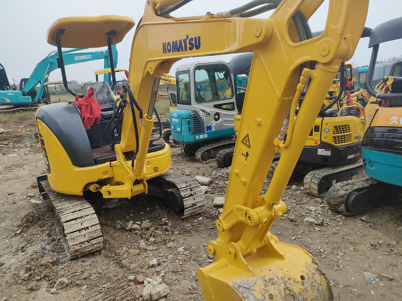 KOMATSU PC35 - Miniexcavadora: foto 5 KOMATSU PC35 - Miniexcavadora: foto 5