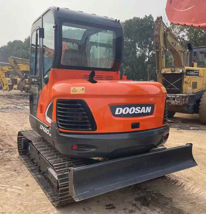 Used Doosan DX60-9c Excavator | Low Hours | Robust Undercarriage | Global Shipping | Discounted Price - Miniexcavadora: foto 3 Used Doosan DX60-9c Excavator | Low Hours | Robust Undercarriage | Global Shipping | Discounted Price - Miniexcavadora: foto 3