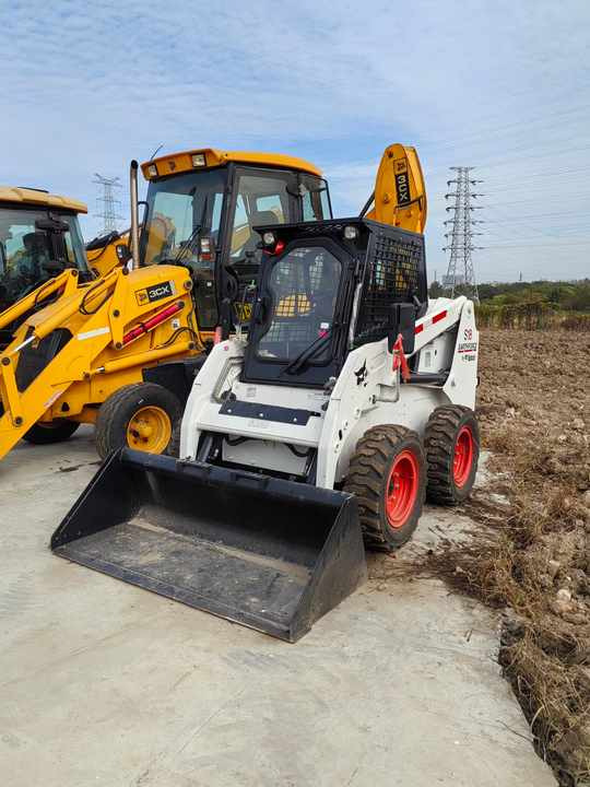 Used Imported Machine bobcat S18 Skid Steer Loader for Sale bobcat S16 S17 S18 in Stock - Minicargadora: foto 5 Used Imported Machine bobcat S18 Skid Steer Loader for Sale bobcat S16 S17 S18 in Stock - Minicargadora: foto 5