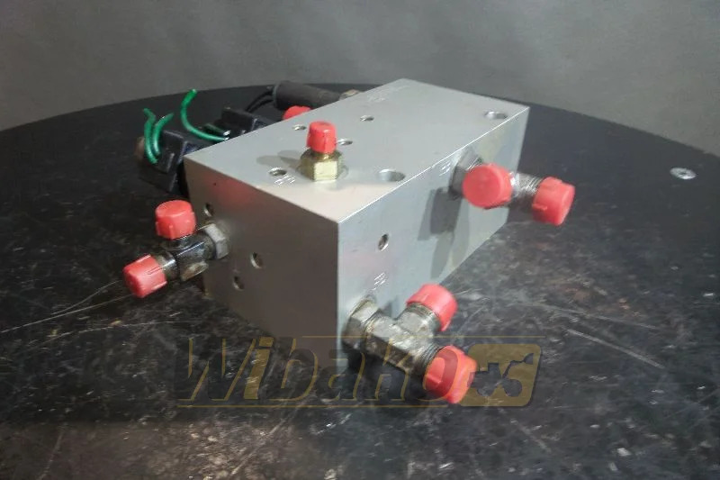 Case 198998A4 E-3 C-2 - Válvula hidráulica para Maquinaria de construcción: foto 1 Case 198998A4 E-3 C-2 - Válvula hidráulica para Maquinaria de construcción: foto 1